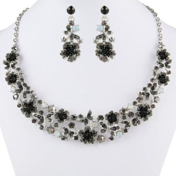 Silver & Black Onyx Austrian Crystal Hibiscus Butterfly Necklace & Earrings Set - Picture 4 of 8